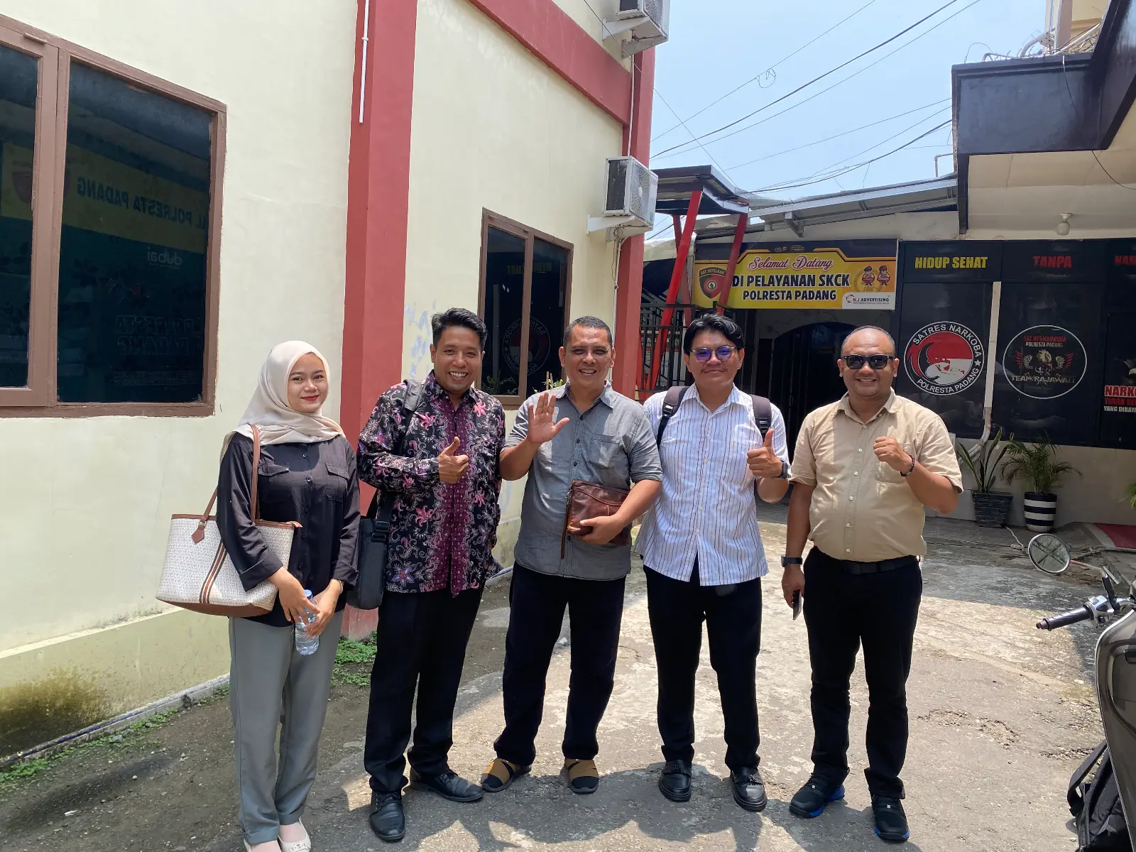 Tim Carano Law Firm di Polresta Padang